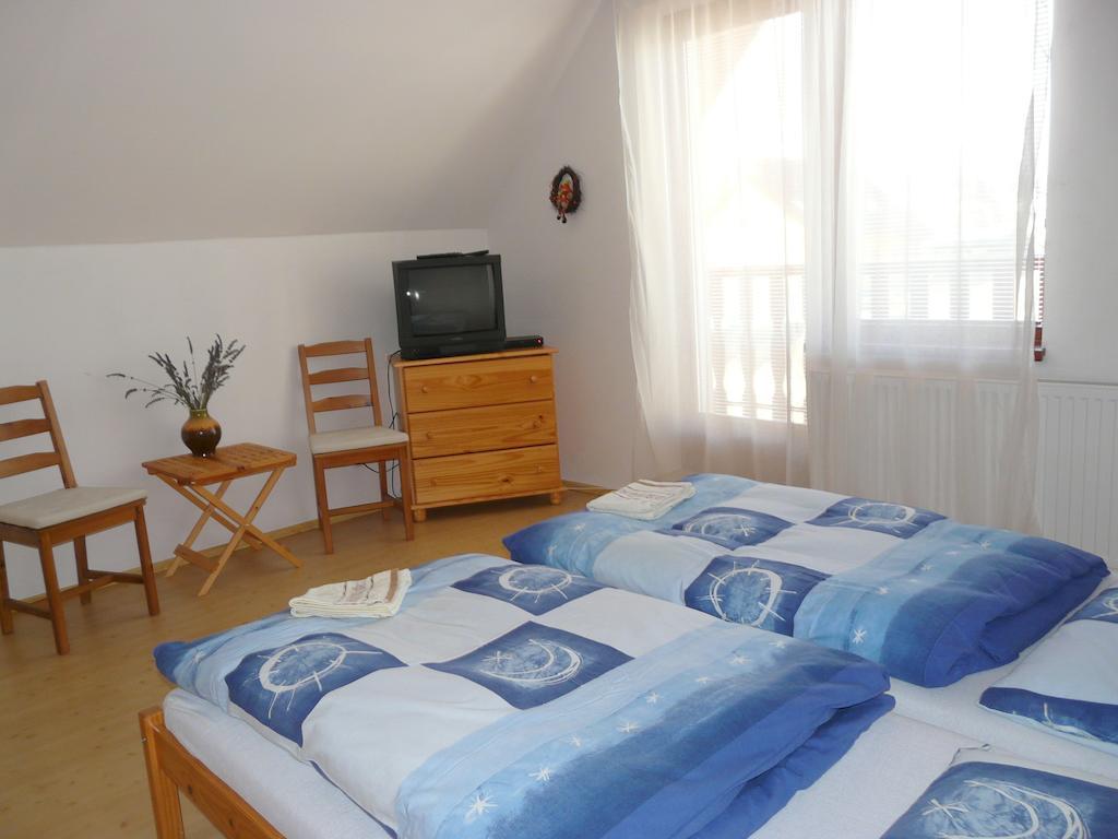 Penzion Tatry Vel'ka Lomnica Habitación foto